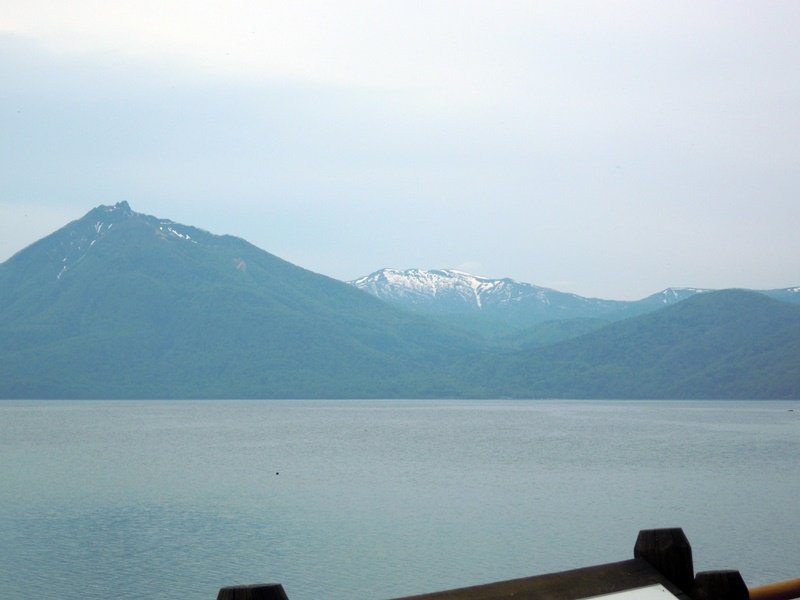 支笏湖くもり風景